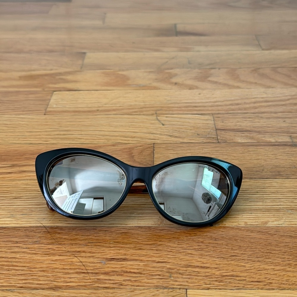 Michael Kors tortoise / gold cat eye sunglasses